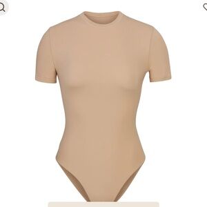 Skims T-Shirt Bodysuit Fits Everyone Brand New With Tags